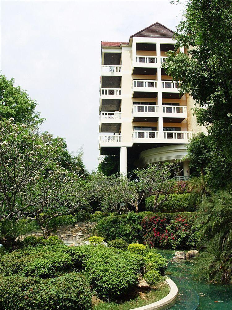 Pavilion Rim Kwai Resort Kanchanaburi Dış mekan fotoğraf