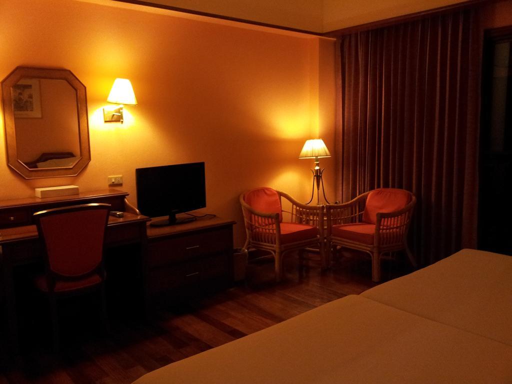 Pavilion Rim Kwai Resort Kanchanaburi Dış mekan fotoğraf